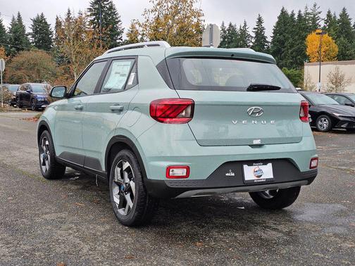 Mirage Green 2026 Hyundai VENUE SEL