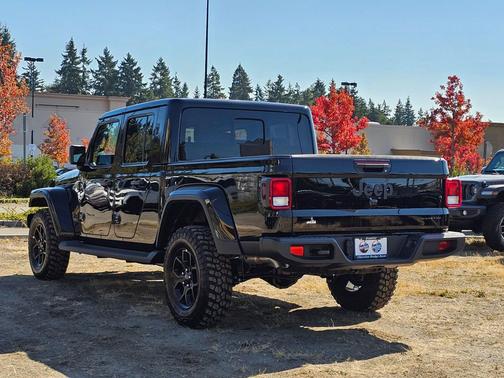 2025 Jeep Gladiator High Tide