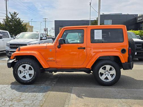 Crush Clearcoat 2012 Jeep Wrangler Sahara