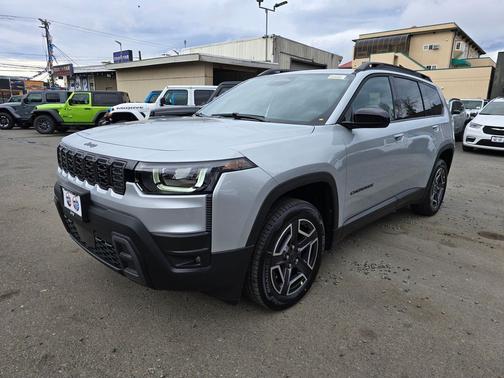 2026 Jeep Cherokee Laredo 4x4