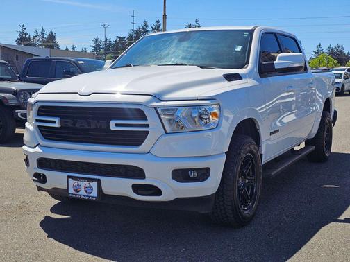 Bright White Clearcoat 2019 RAM 1500 Big Horn