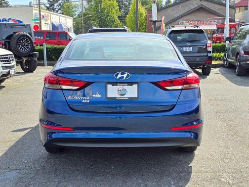 Lakeside Blue 2018 Hyundai ELANTRA SE