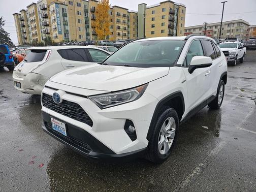 2019 Toyota RAV4 Hybrid XLE