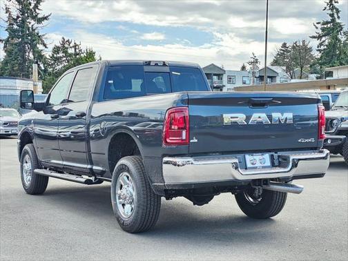 2025 RAM 2500 Tradesman Crew Cab 4x4 6'4' Box