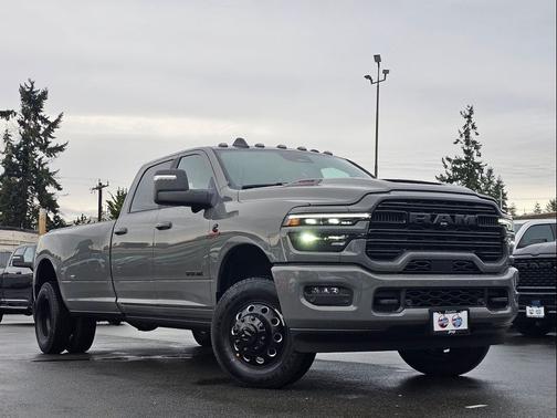 2026 RAM 3500 Laramie Crew Cab 4x4 8' Box