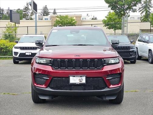 2025 Jeep Grand Cherokee Altitude