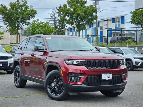 2025 Jeep Grand Cherokee Altitude