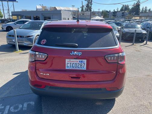 Red Hot Pearlcoat 2025 Jeep Compass Sport