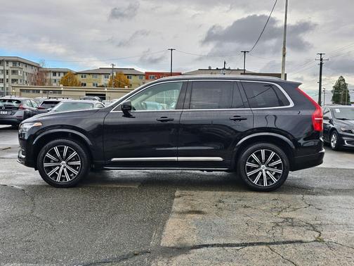 2024 Volvo XC90 B6 Plus Bright Theme 7-Seater