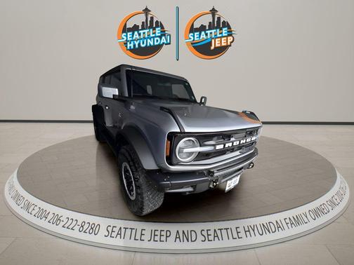 Iconic Silver Metallic 2024 Ford Bronco Outer Banks