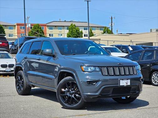 2018 Jeep Grand Cherokee Altitude