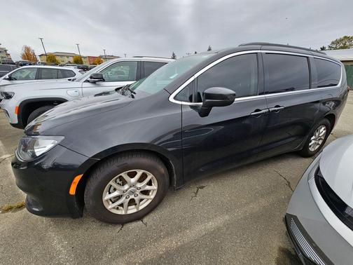 2021 Chrysler Voyager LXI