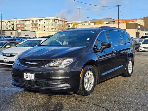 2021 Chrysler Voyager LXI