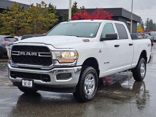 2022 RAM 2500 Tradesman Crew Cab 4x4 6'4' Box