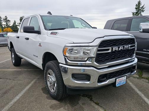 2022 RAM 2500 Tradesman Crew Cab 4x4 6'4' Box