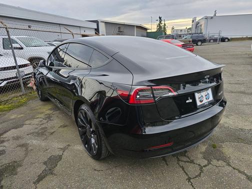 2023 Tesla Model 3 Performance