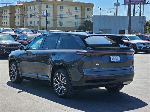 2025 Jeep Wagoneer S Limited