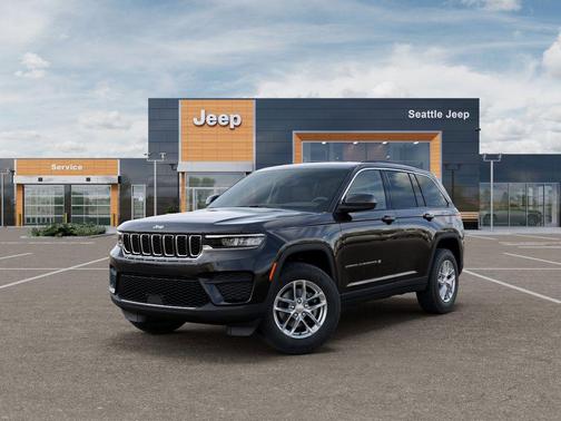 Diamond Black Crystal Pearlcoat 2026 Jeep Grand Cherokee Altitude