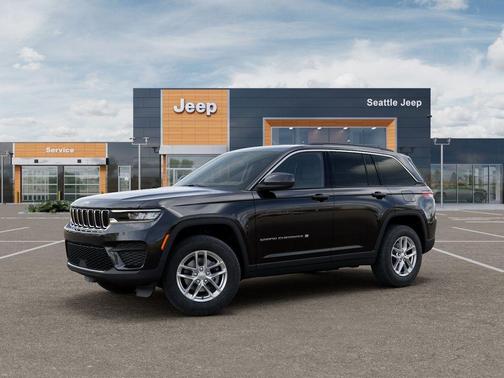 Diamond Black Crystal Pearlcoat 2026 Jeep Grand Cherokee Altitude
