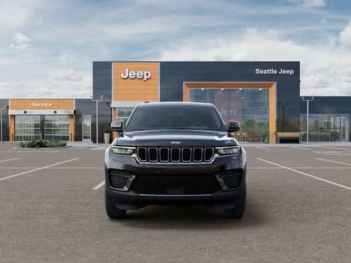 Diamond Black Crystal Pearlcoat 2026 Jeep Grand Cherokee Altitude