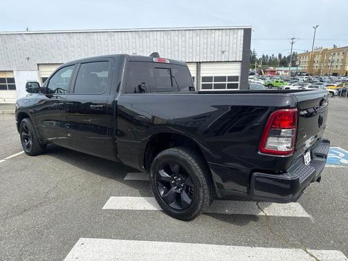 Diamond Black Crystal Pearlcoat 2019 RAM 1500 Big Horn