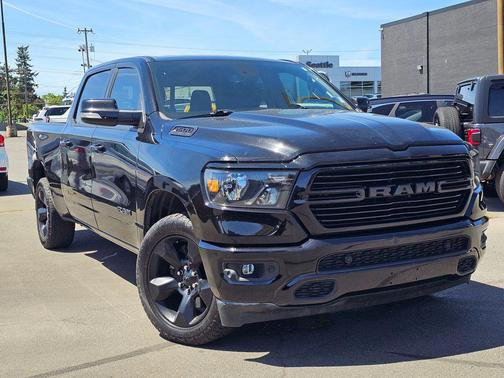 Diamond Black Crystal Pearlcoat 2019 RAM 1500 Big Horn