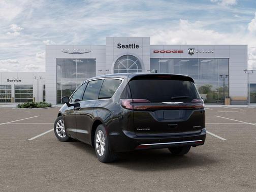 Diamond Black Crystal Pearlcoat 2026 Chrysler Pacifica Limited