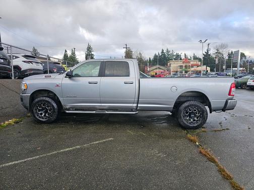 2019 RAM 3500 Big Horn Crew Cab 4x4 8' Box