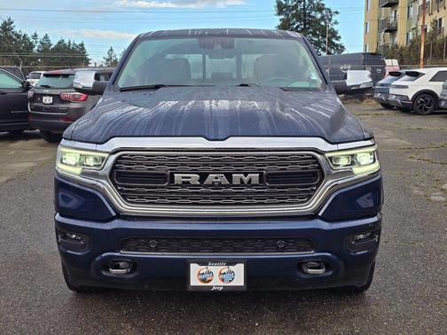 Patriot Blue Pearlcoat 2021 RAM 1500 Limited