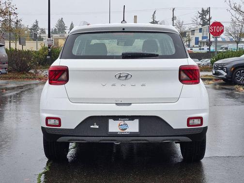 Lunar White 2026 Hyundai VENUE SEL