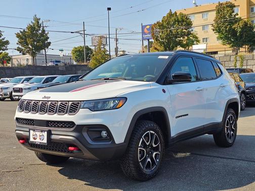 2025 Jeep Compass Trailhawk