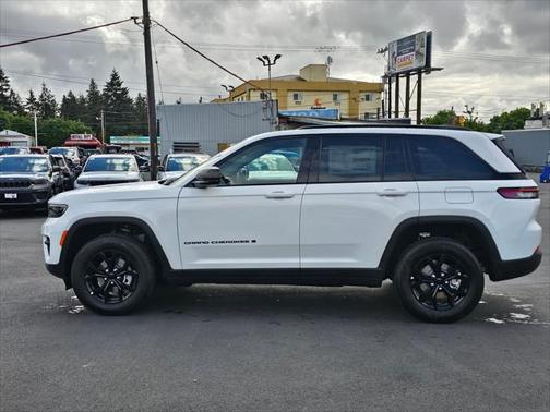 2025 Jeep Grand Cherokee Altitude