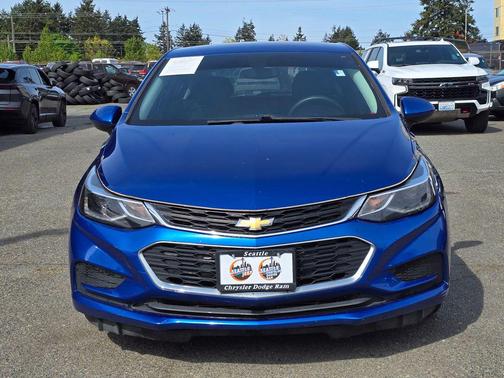 Kinetic Blue Metallic 2018 Chevrolet Cruze LT