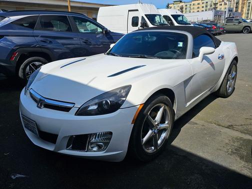 Polar White 2008 Saturn Sky Red Line