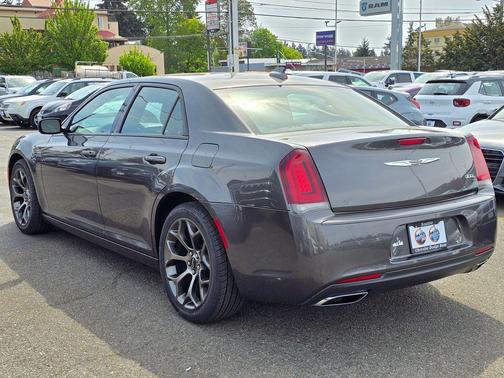 Granite Crystal Metallic Clearcoat 2017 Chrysler 300 S
