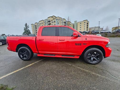 2018 RAM 1500 Night Crew Cab 4x4 5'7' Box