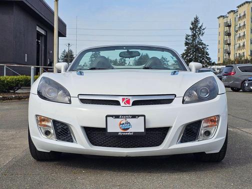Polar White 2008 Saturn Sky Red Line