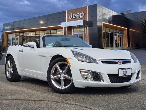 Polar White 2008 Saturn Sky Red Line