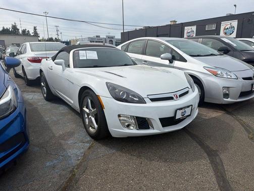 Polar White 2008 Saturn Sky Red Line