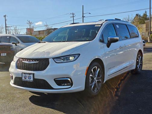 2026 Chrysler Pacifica L