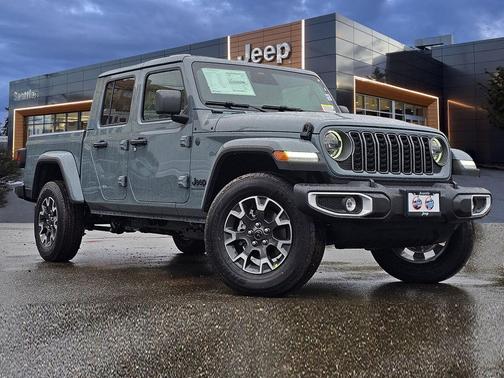 2026 Jeep Gladiator Sahara 4x4