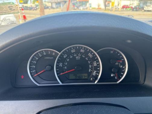 Silver 2009 Kia Sorento EX