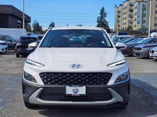 2022 Hyundai KONA SE