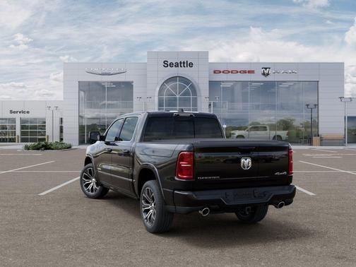Diamond Black Crystal Pearlcoat 2026 RAM 1500 ST
