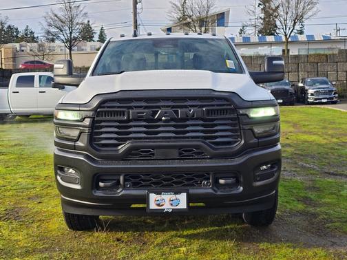 2026 RAM 3500 Tradesman Crew Cab 4x4 8' Box