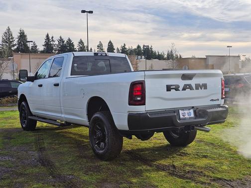 2026 RAM 3500 Tradesman Crew Cab 4x4 8' Box