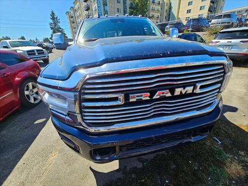 2024 RAM 3500 Laramie Crew Cab 4x4 8' Box