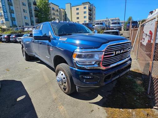 2024 RAM 3500 Laramie Crew Cab 4x4 8' Box