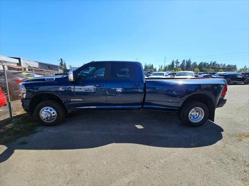 2024 RAM 3500 Laramie Crew Cab 4x4 8' Box