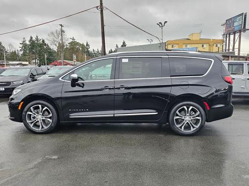 2026 Chrysler Pacifica L